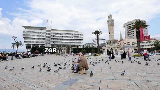 İzmir’de Seyahat Etmenin En Kolay Yolu: Araç Kiralama